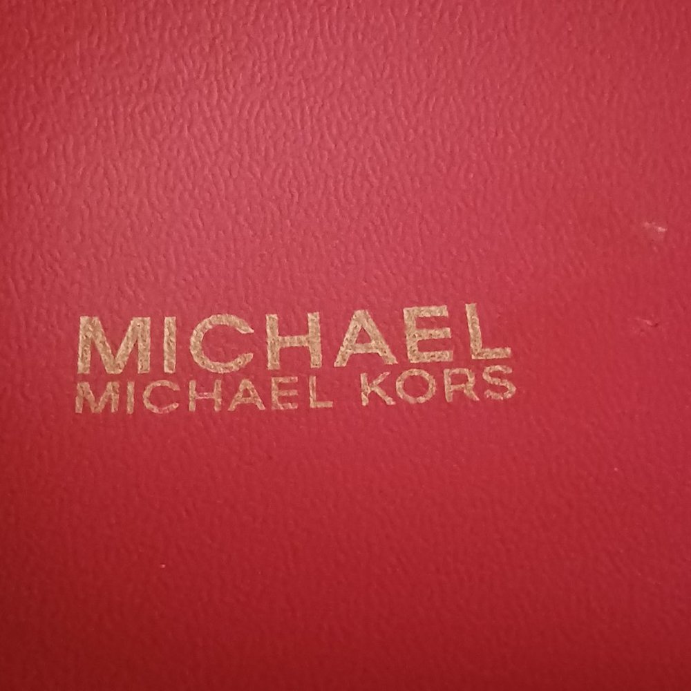 NEW!! Michael Kors Slides Sz 7 - Picture 4 of 8